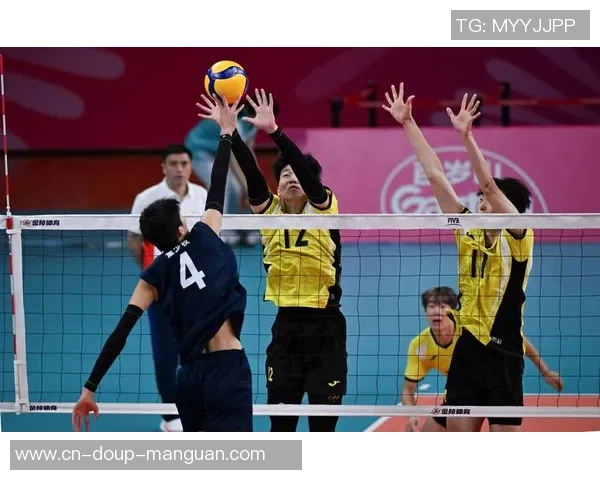 排球——男人18岁以下组小组赛：浙江队胜澳门队